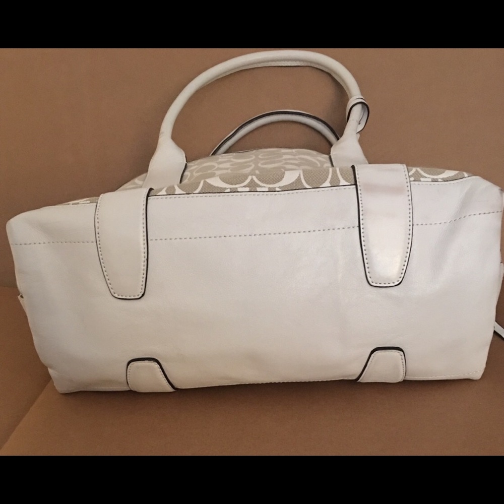 🚨SOLD🚨Coach Handbag👜 - Picture 7 of 7